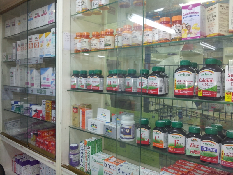 pharmacie-NICE-min_pharmacy-218692